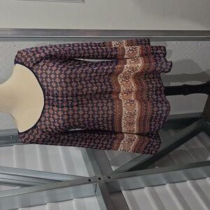 Miss Daisy Blouse Size Large‎